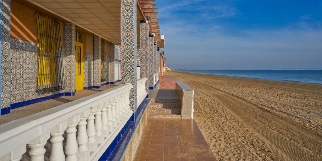 Strandhuizen op het strand van Guardamar del Segura